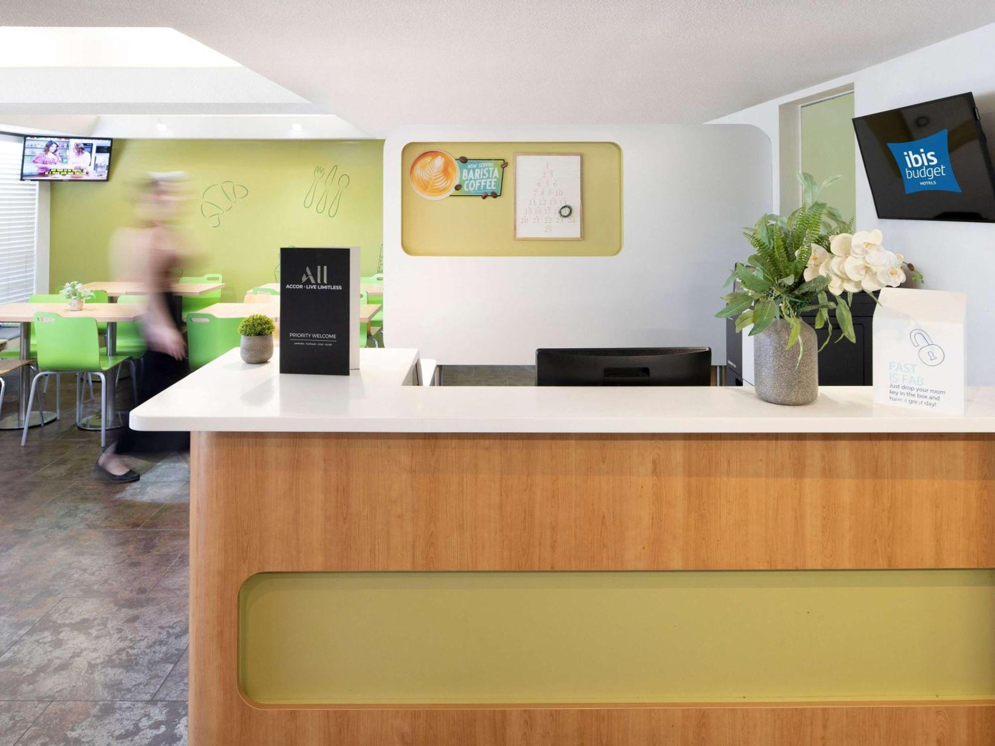 Ibis Budget Канберра Экстерьер фото