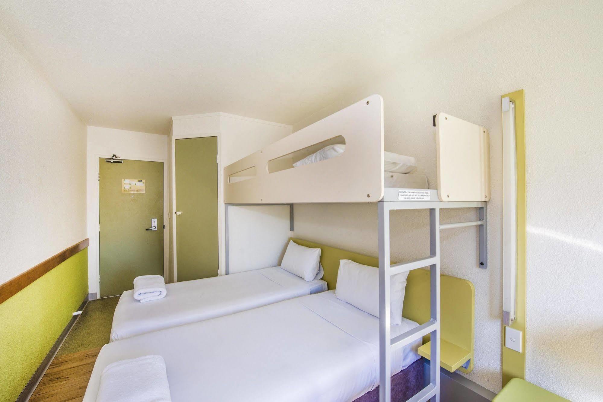 Ibis Budget Канберра Экстерьер фото